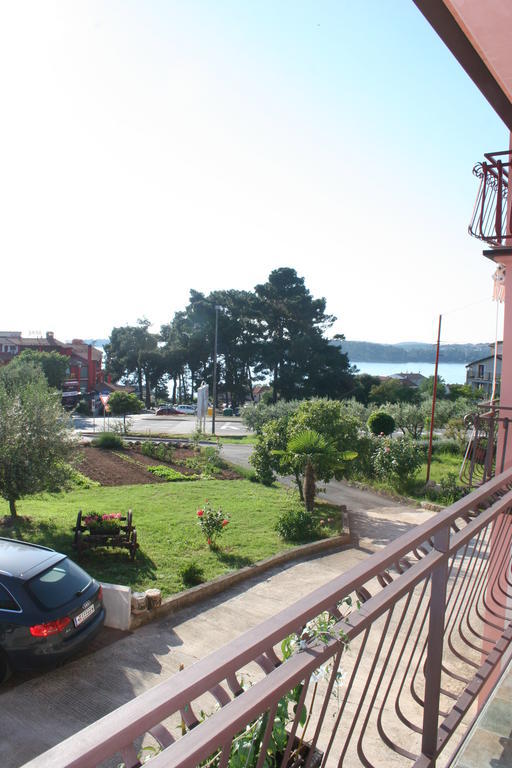 Guest House Zohil Rovinj Exterior photo